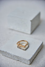 MIES NOBIS - Textured Kirea Ring
